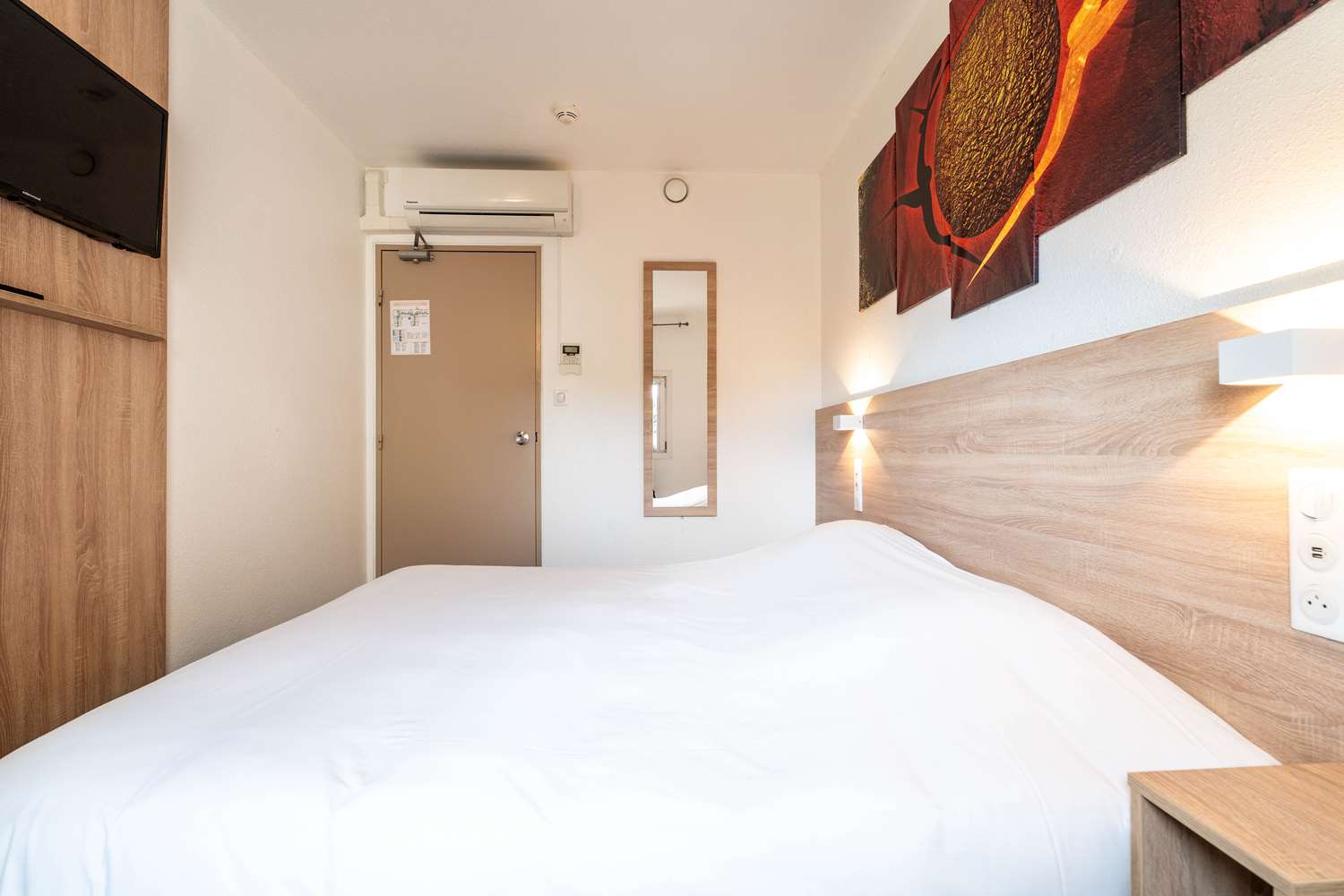 Comfort room