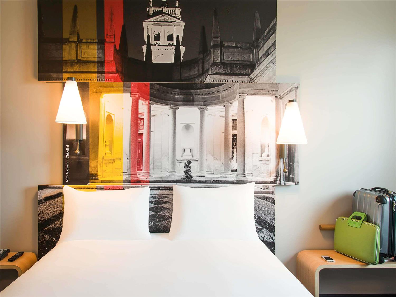 

Napoli - Rho (Fiera) - Ibis Milano Fiera