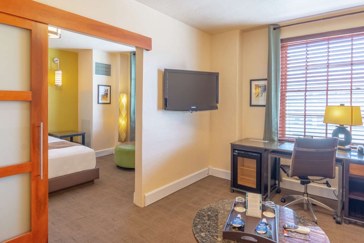 1 bedroom suite