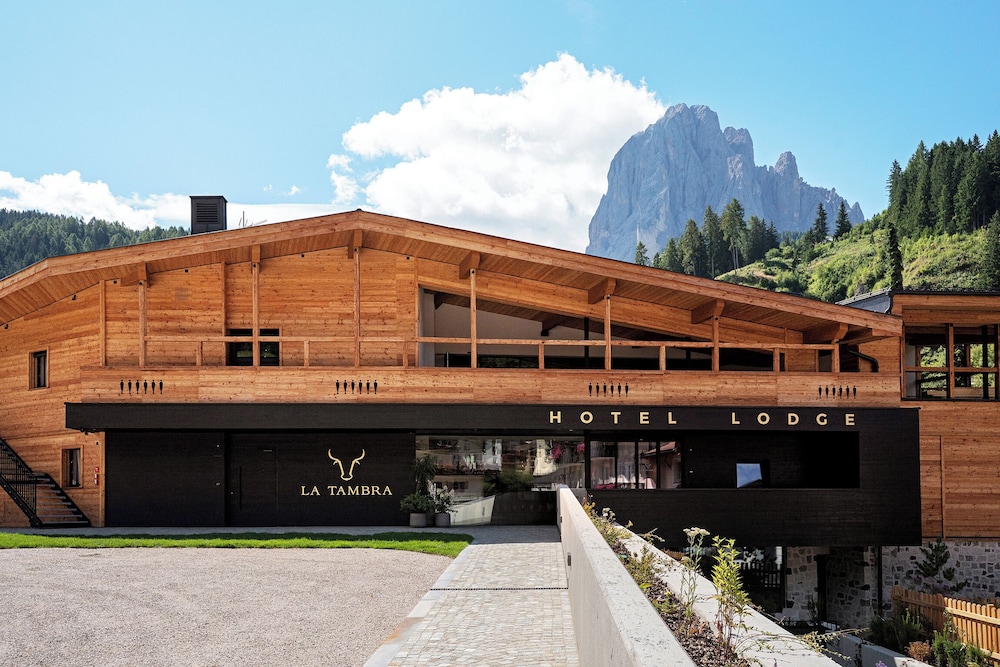 

Cagliari - Ortisei - La Tambra - Residence - Central with Restaurant