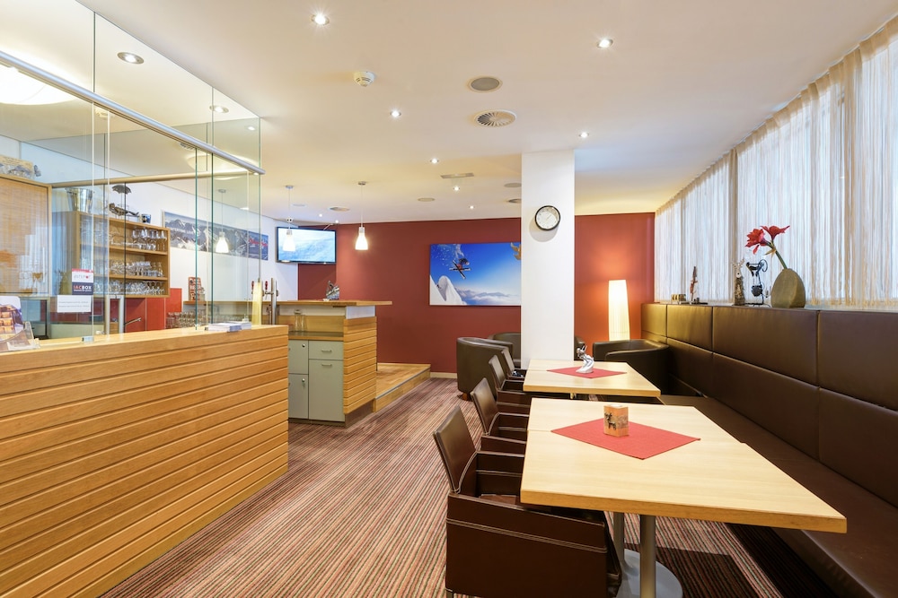 

Bologna - St Anton - Hotel Alpenland