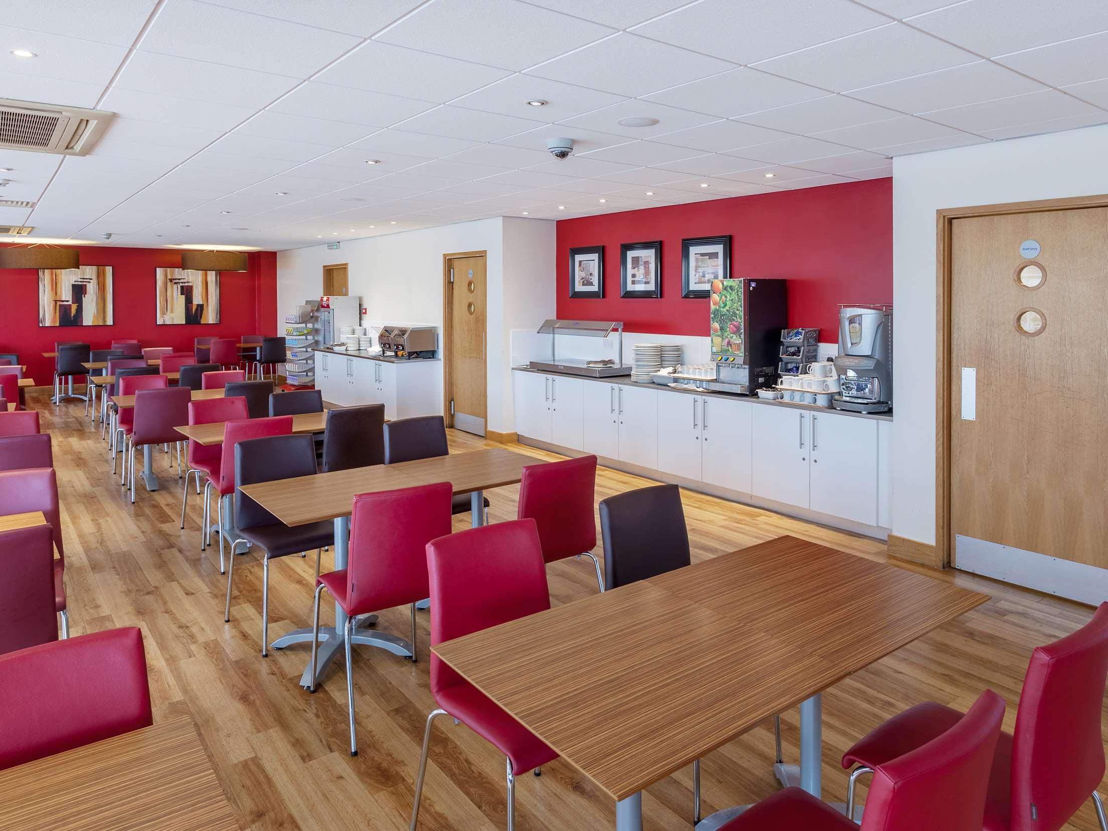 

Napoli - Londra, Aeroporto di London Heathrow - Travelodge Slough