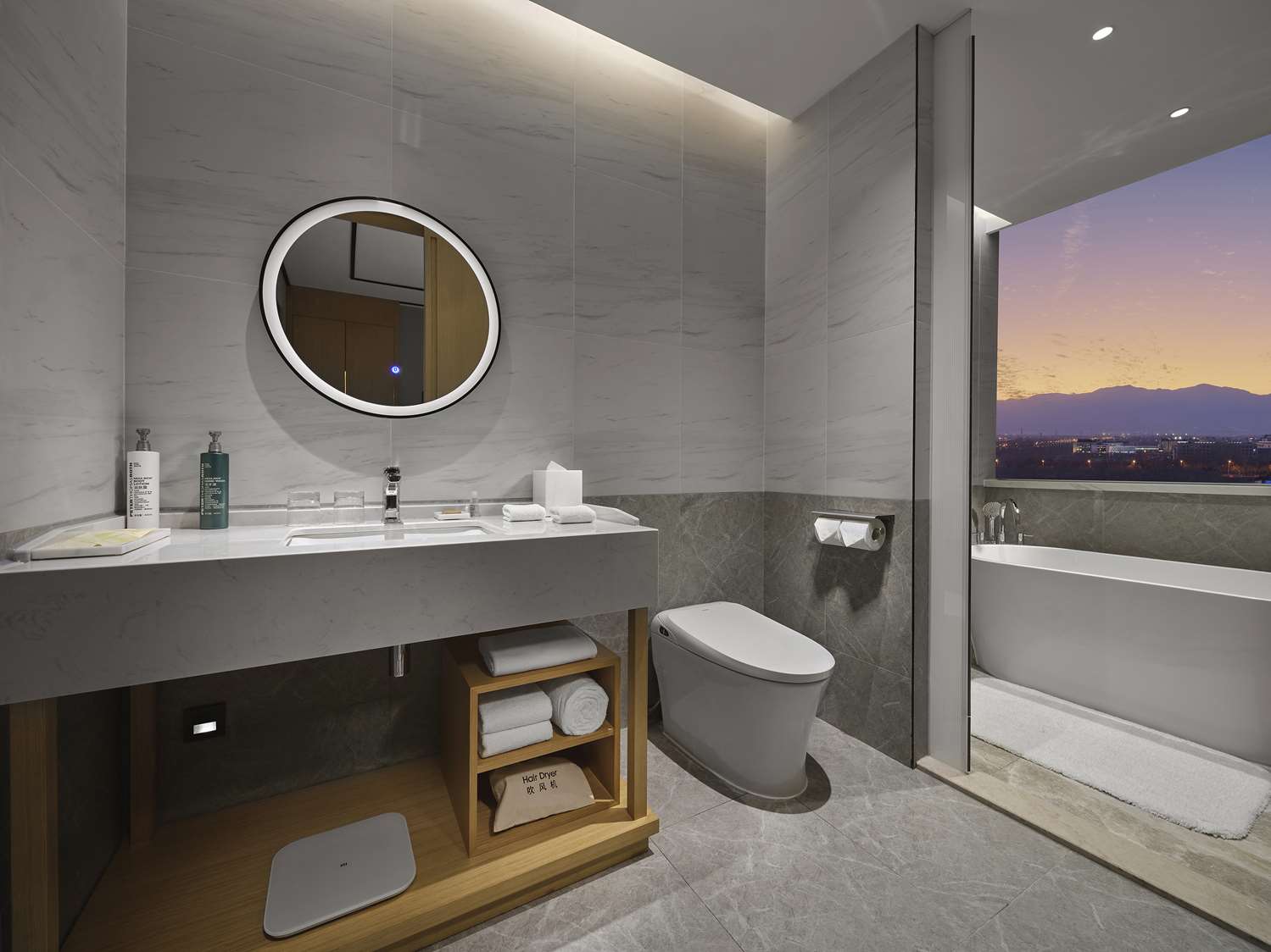 Suite, deluxe