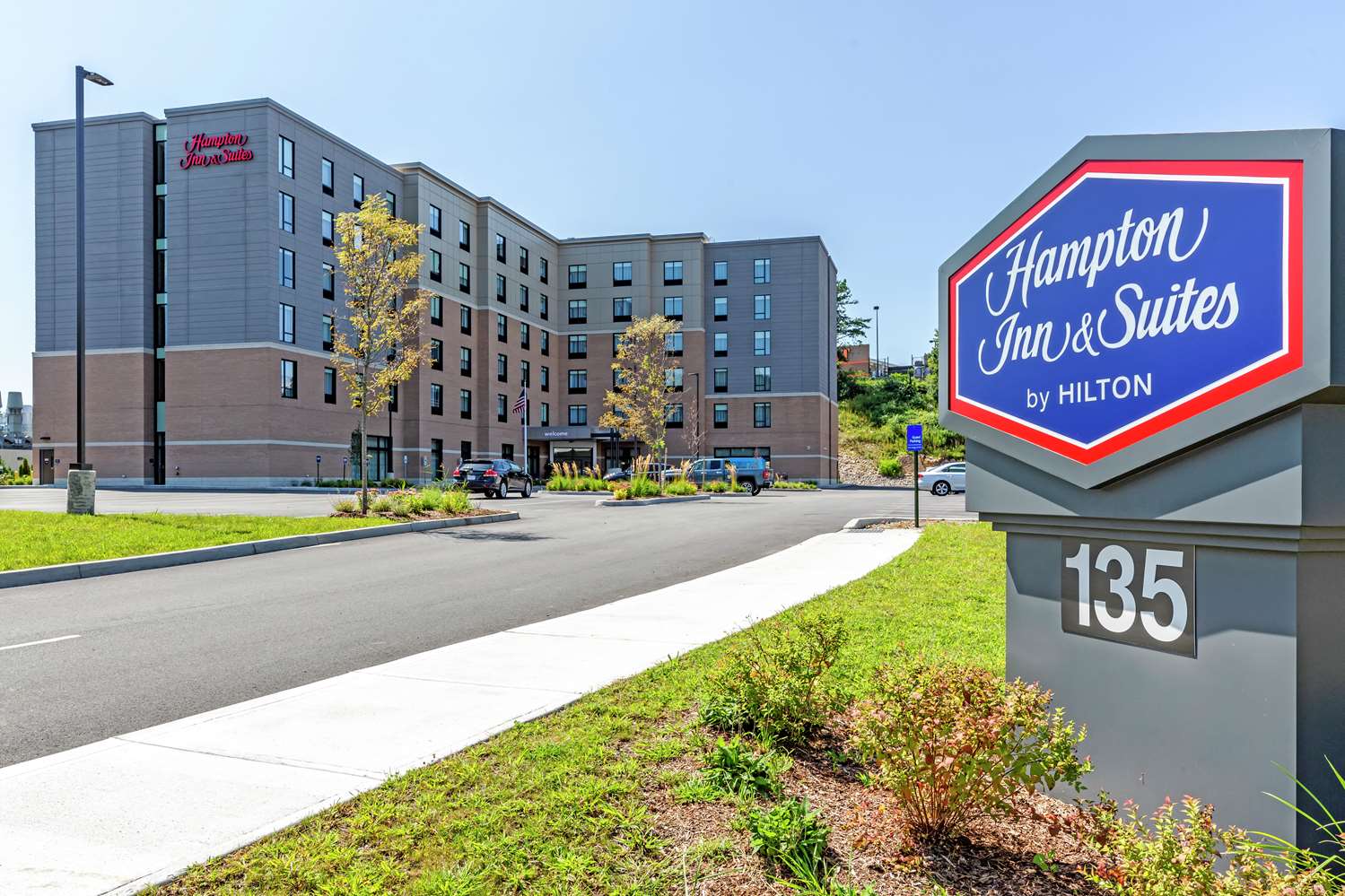 Waltham - Hampton Inn & Suites Boston/Waltham