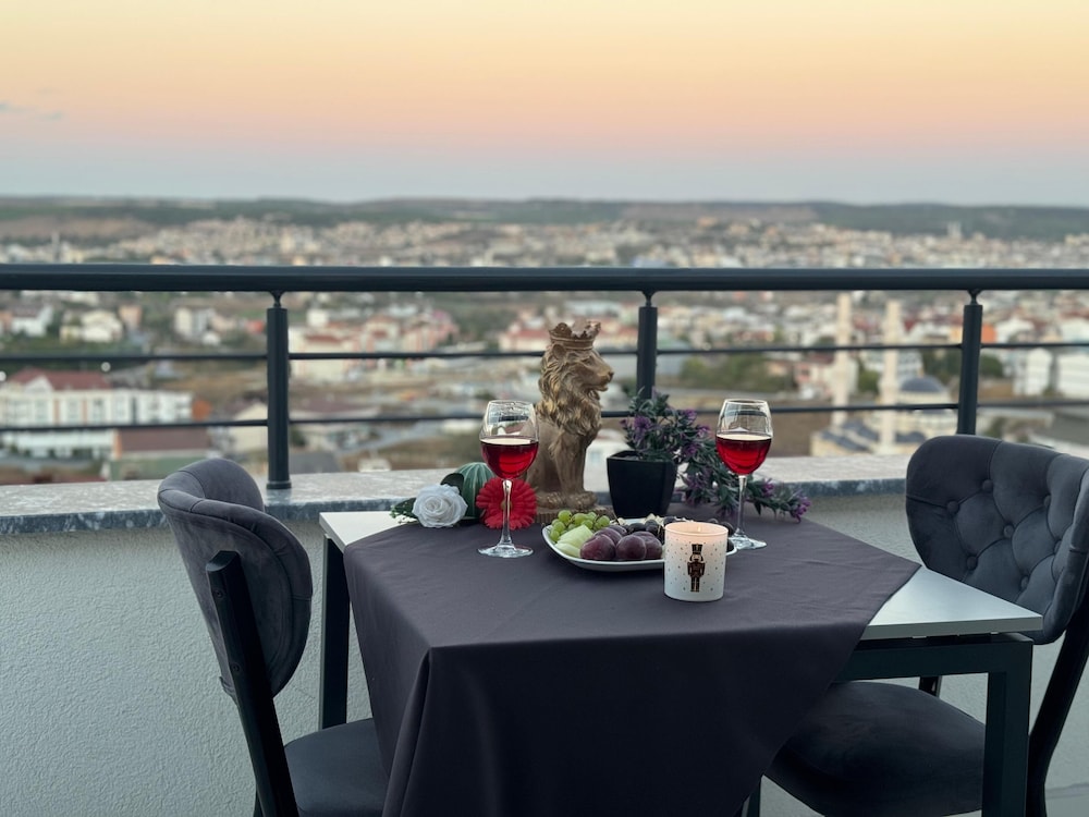 

Lamezia Terme - Istanbul - BZN Airport Hotel