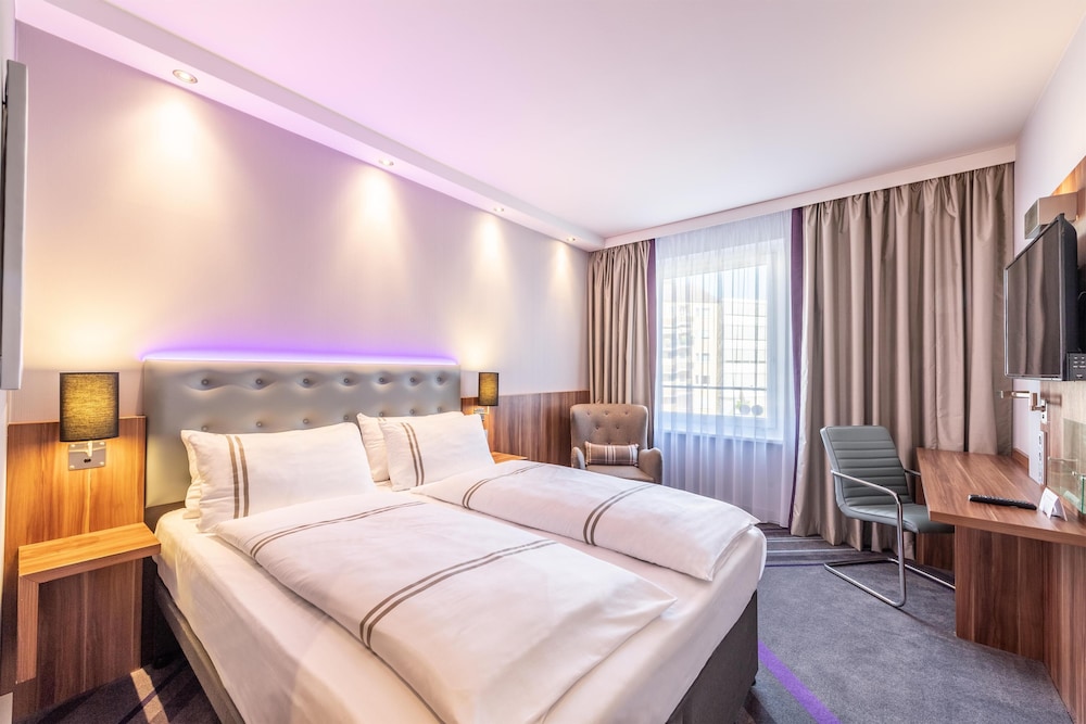 

Napoli - Dusseldorf - Premier Inn Düsseldorf City Centre