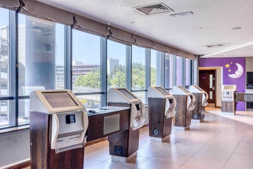 

Venezia - Londra, Aeroporto di London Gatwick - Premier Inn London Gatwick Airport