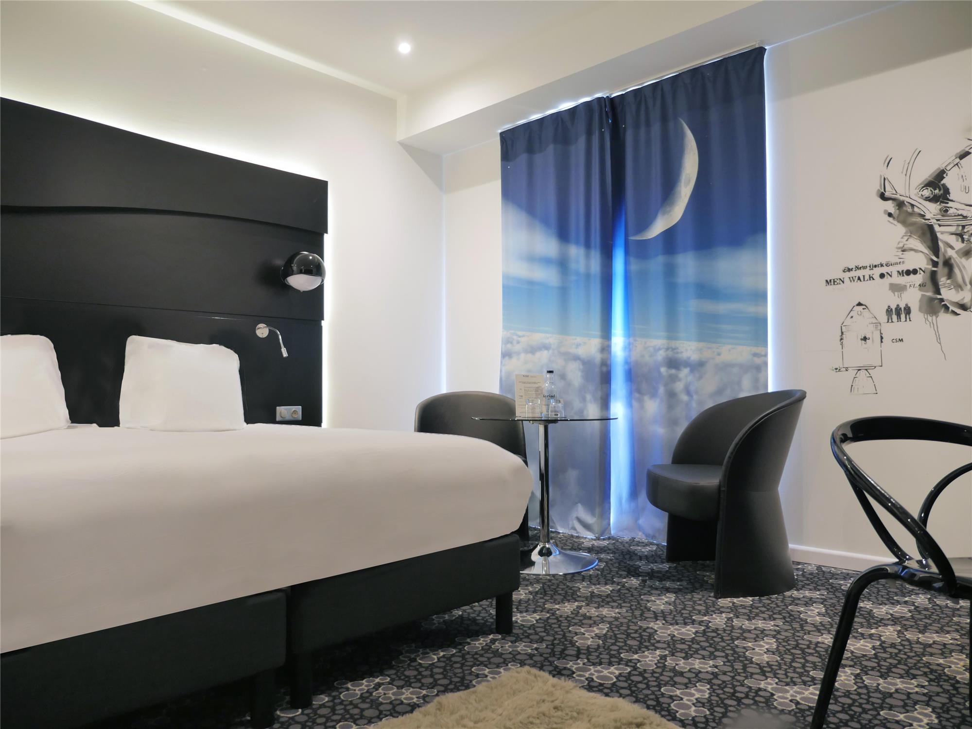 Supérieur(e) chambre