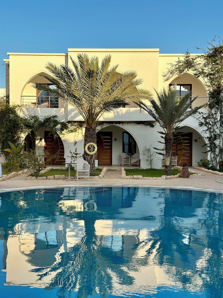 

Napoli - Città di Djerba Midun - Palm Djerba Suites