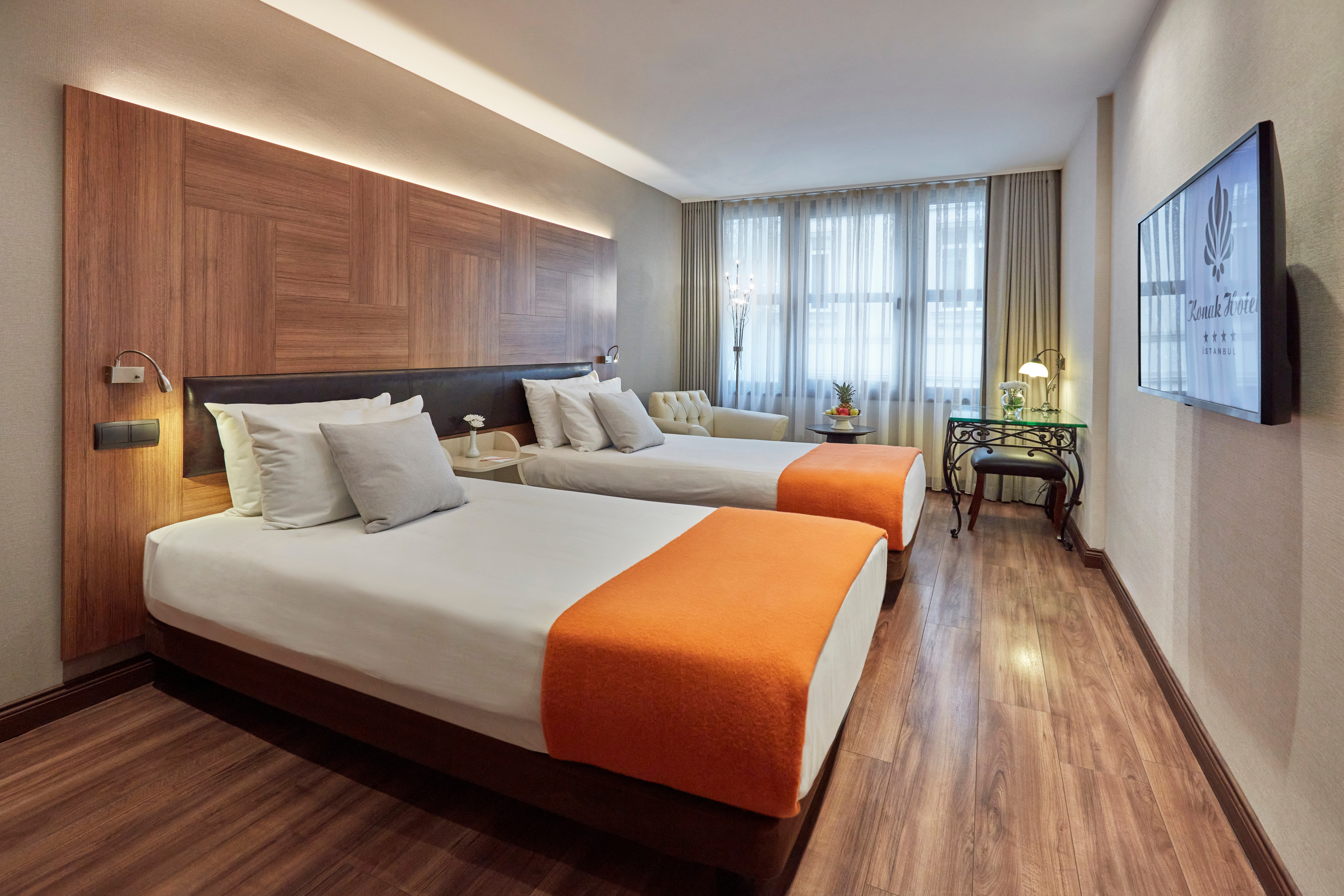 Superior twin room