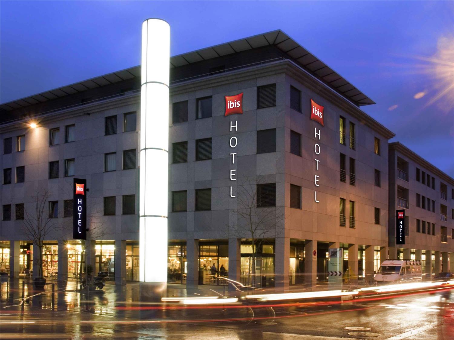 

Firenze - Zurich-Horgen - ibis Baar Zug