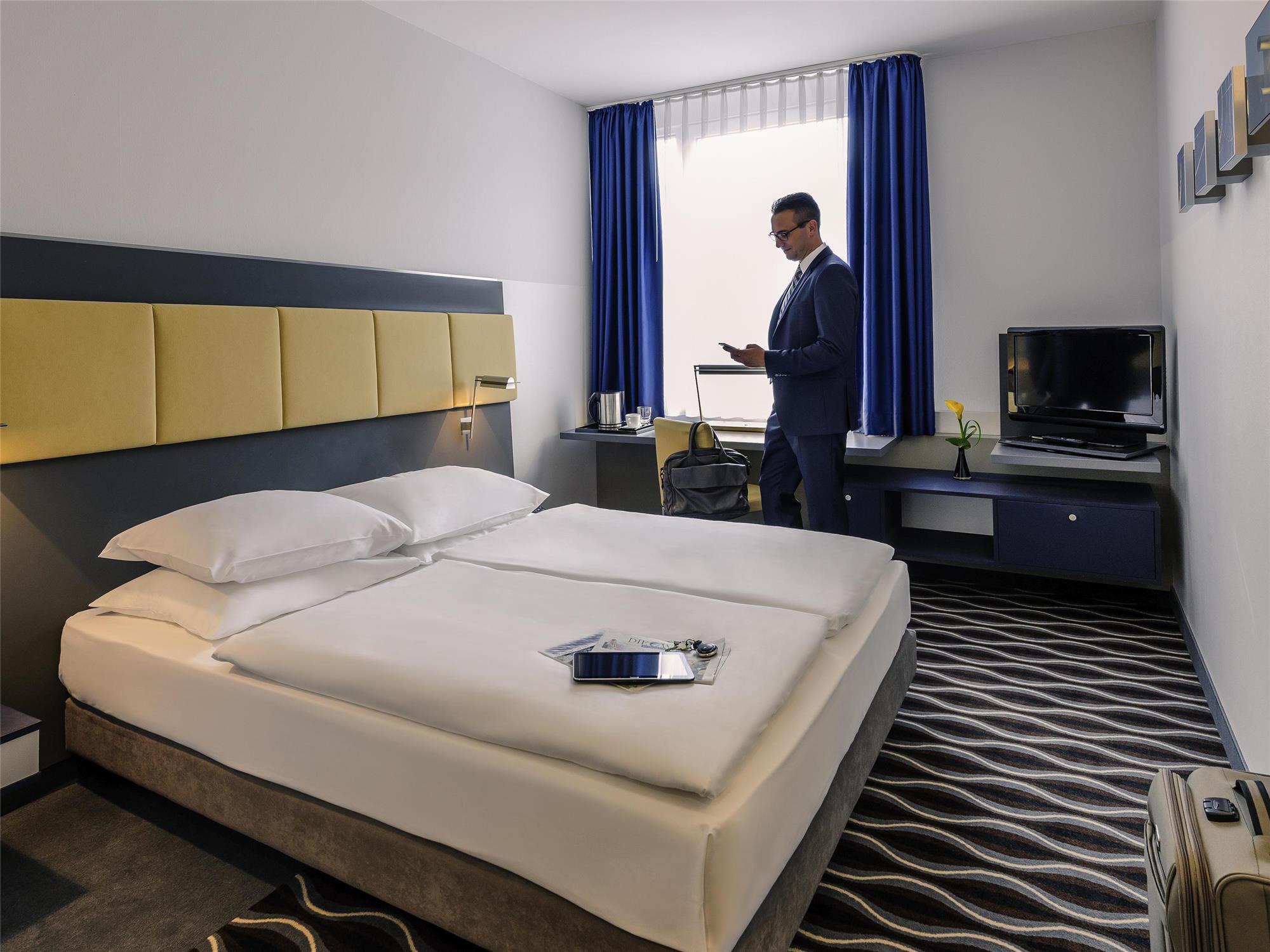 

Napoli - Francoforte sul Meno - Mercure Hotel Frankfurt Eschborn Helfmann-Park