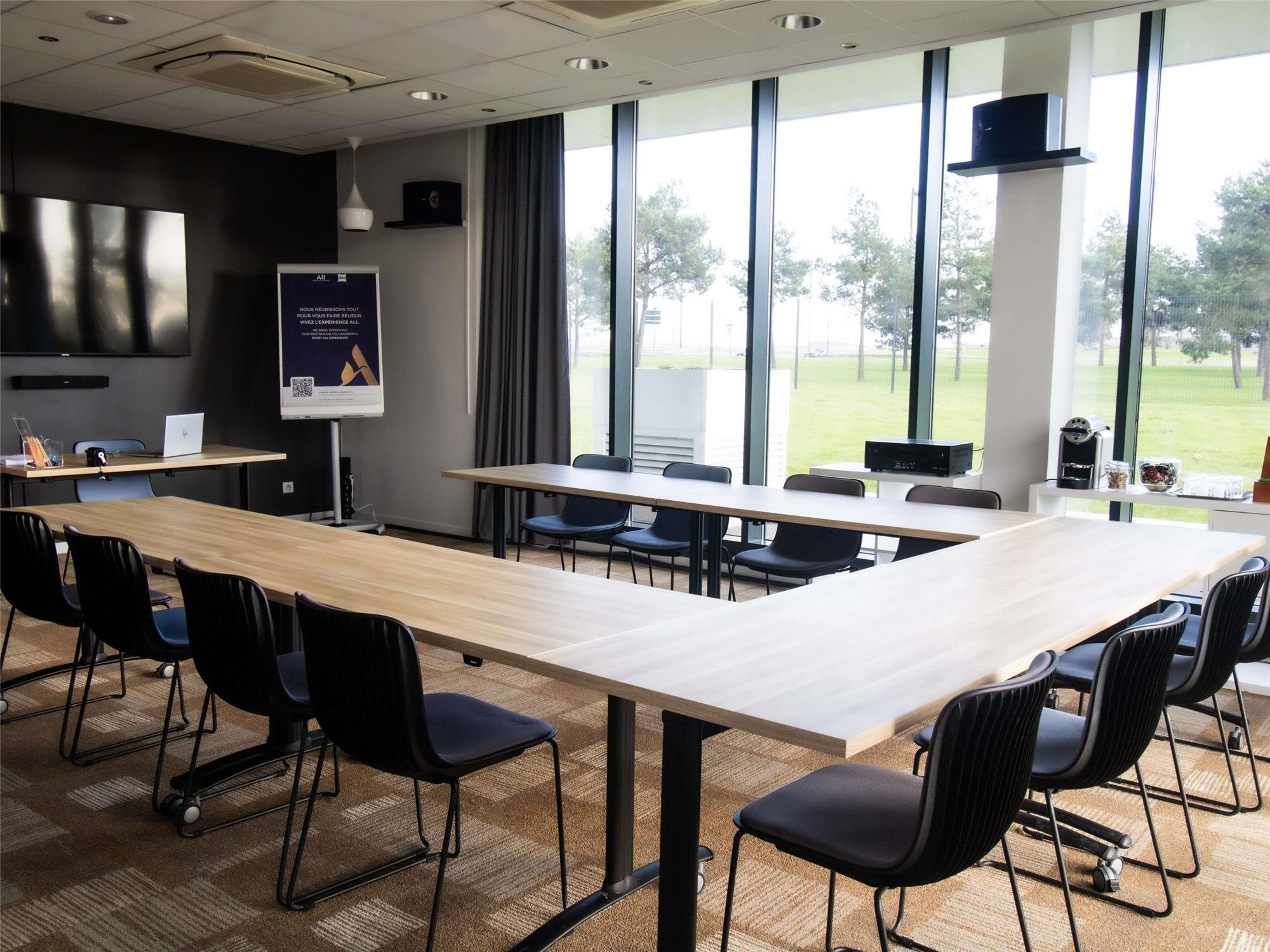 

Verona - Paris Charles de Gaulle - ibis Gonesse Le Bourget