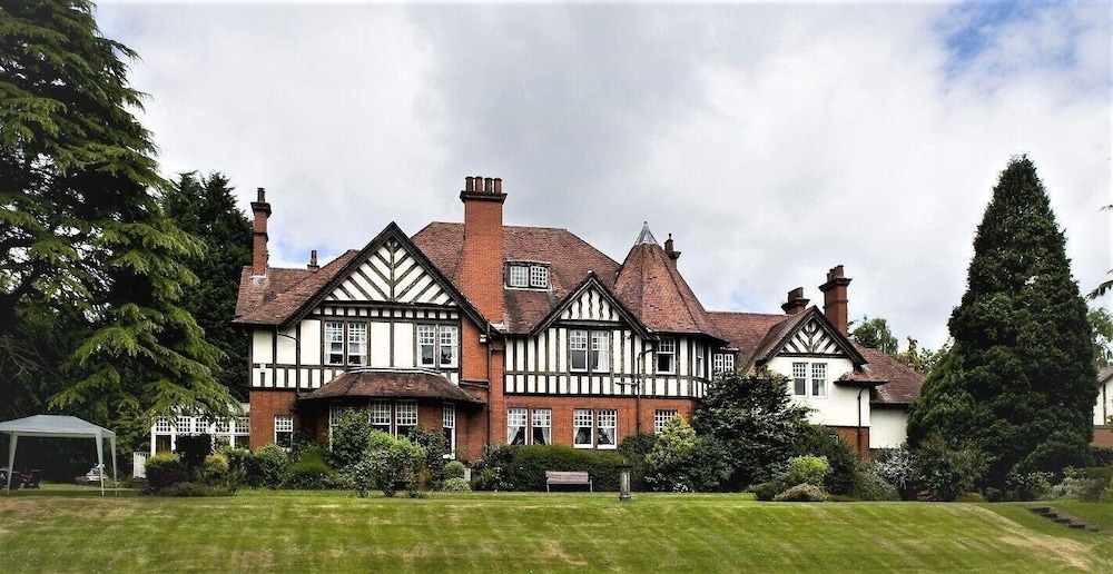

Bari - Stirling - OYO Dunmar House Hotel