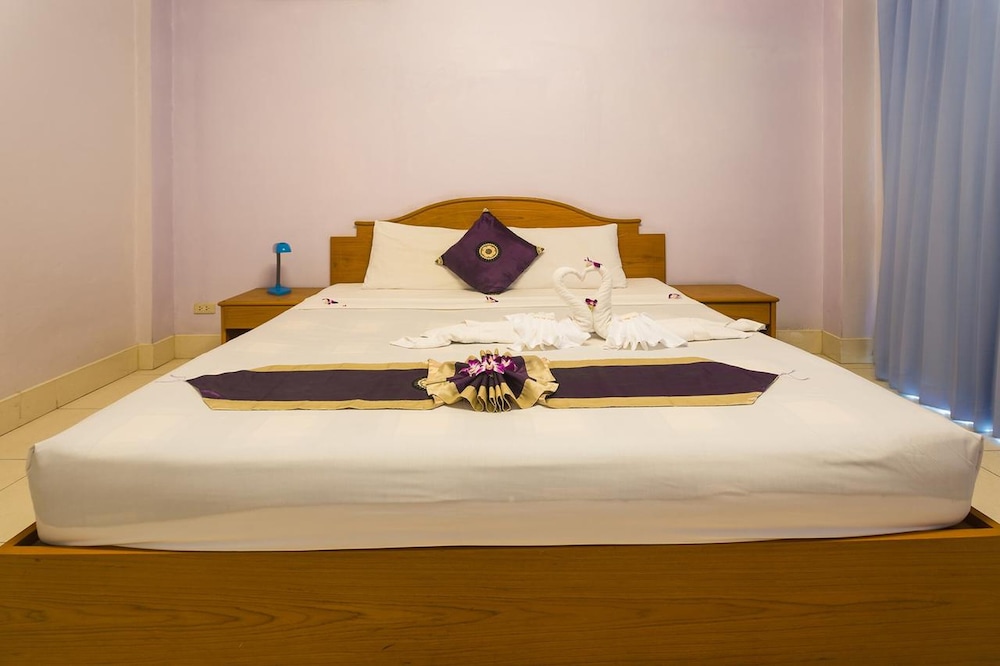 

Milano - Patong Beach - Room in Guest Room - Guesthouse Belvedere - Beautiful Apartment, 10 Minutes From the Beach