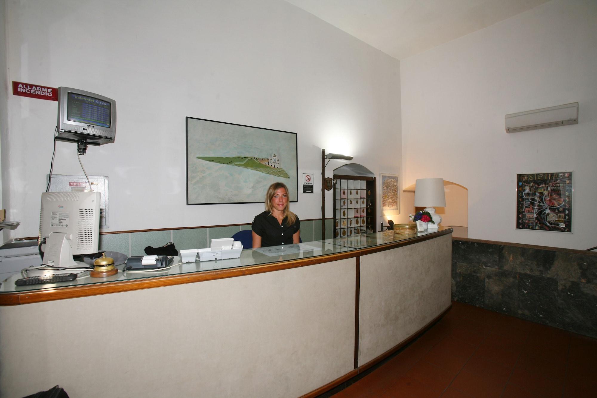 

Catania - Siena - Hotel Duomo