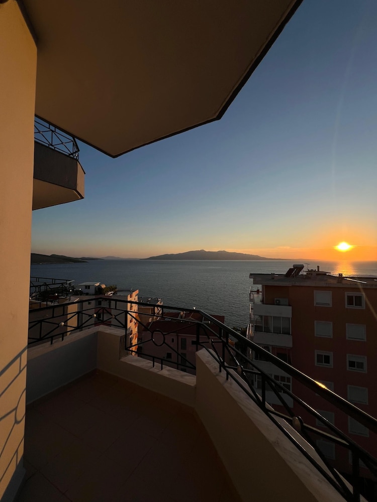 

Catania - Sarandë - BLUE WAVES