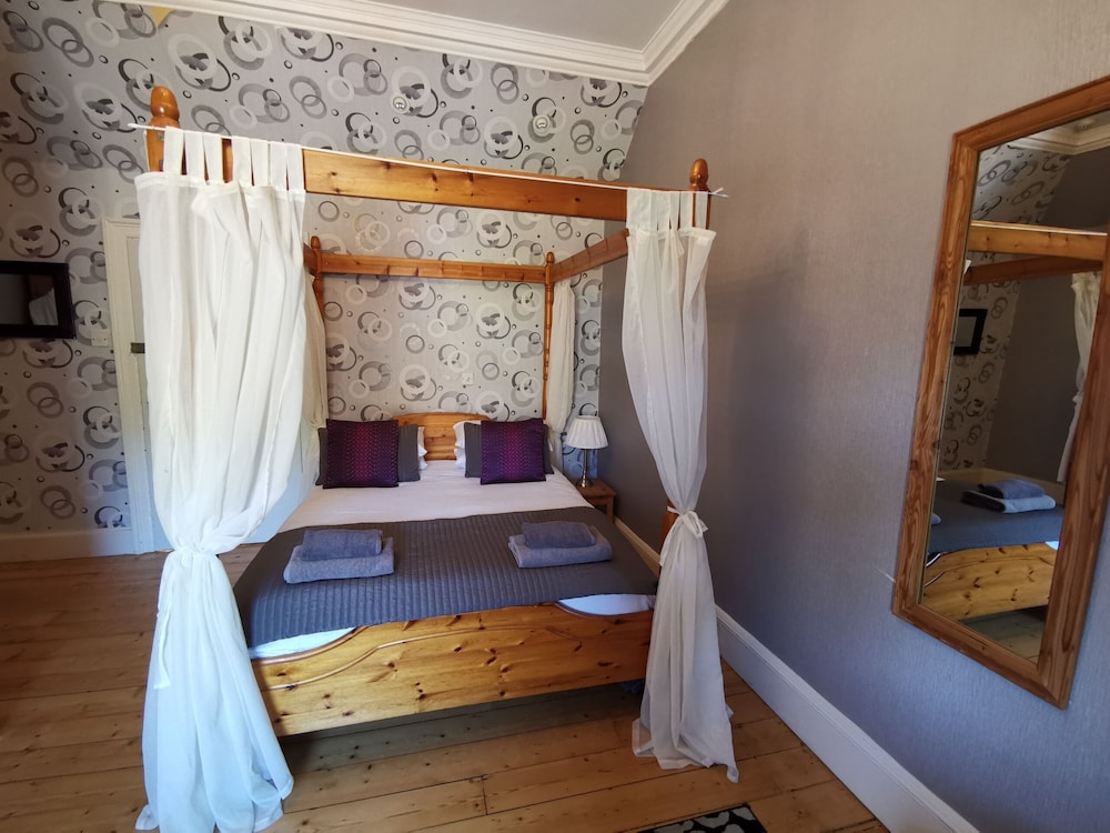 St Ronans Hotel
