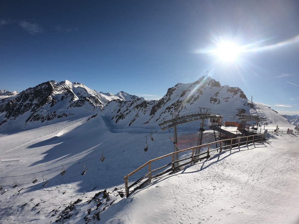 

Roma - Maso Corto - Glacier Hotel Grawand