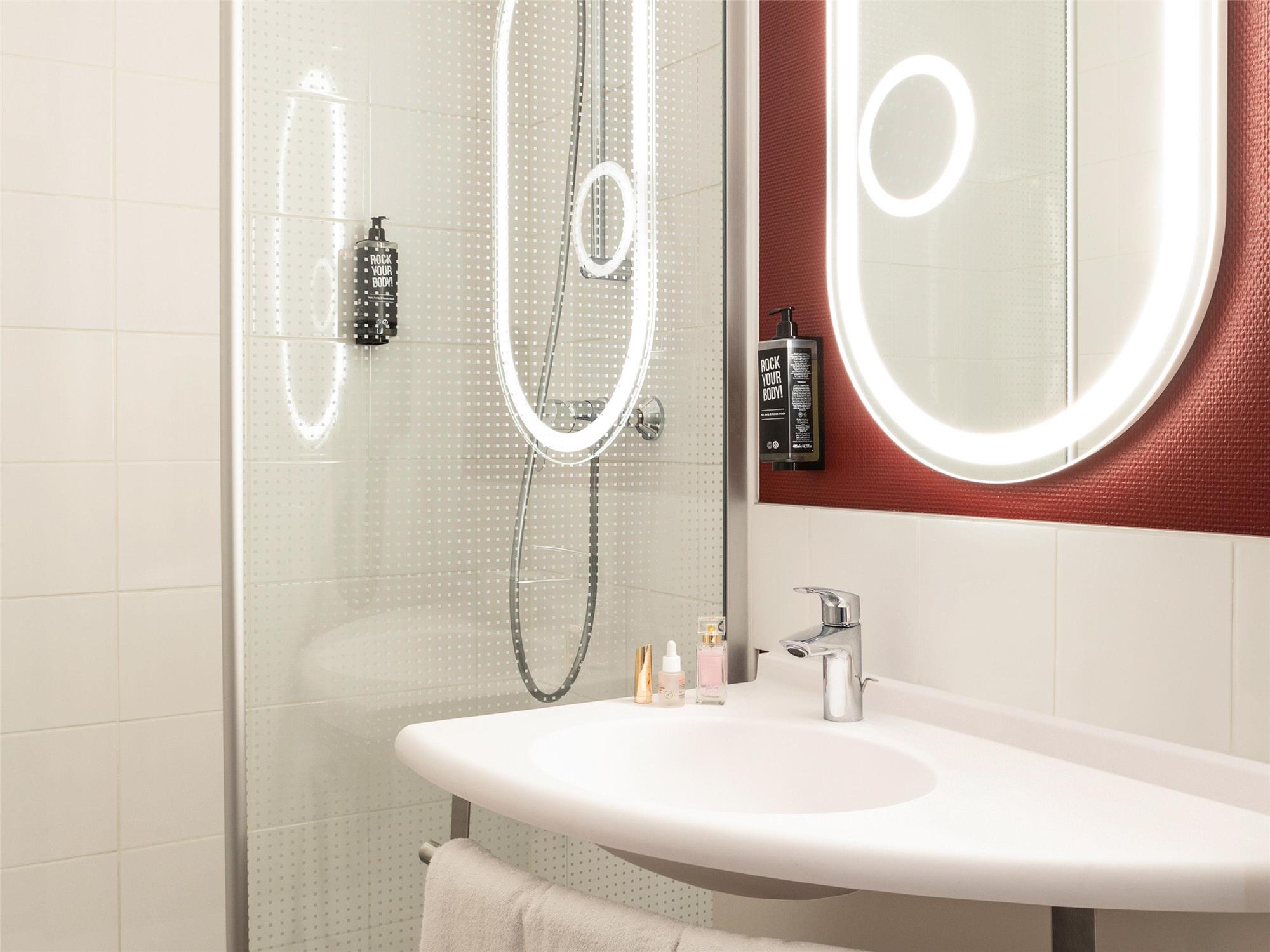 Catania - Parigi - ibis Paris porte de Bercy