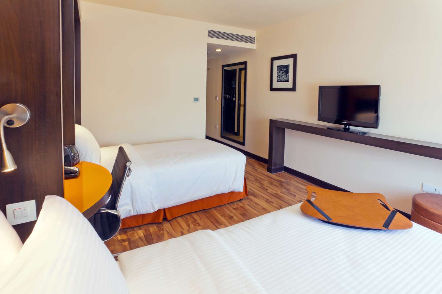 Non-smoking room