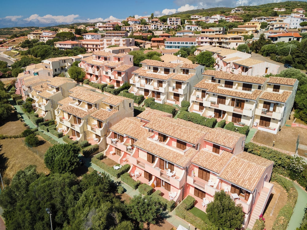 Napoli - Castelsardo - Residence Il Borgo di Badesi