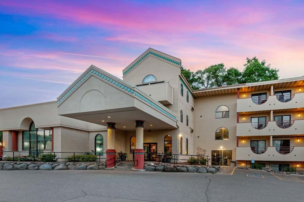Wisconsin Dells - Atlantis Family Waterpark Hotel, an Ascend Collection Hotel