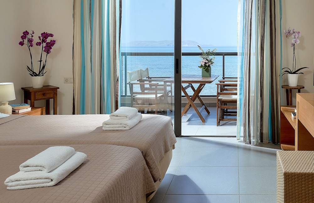 Bologna - Heraklion - Creteco Hotel & Suites