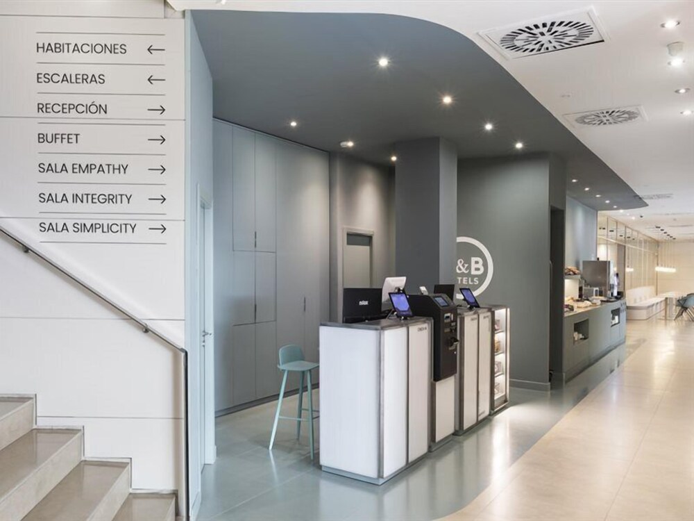 Milano - Elche - B&B HOTEL Elche