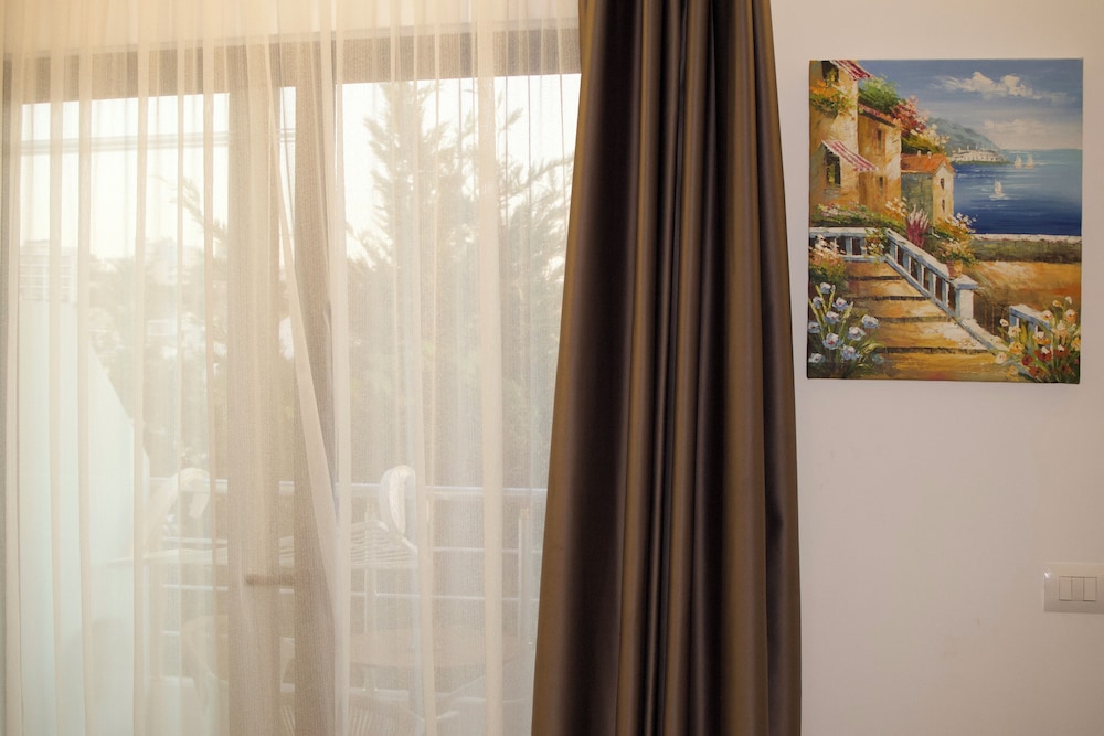 Bari - Ksamil - Ilio Boutique Swim Up Rooms