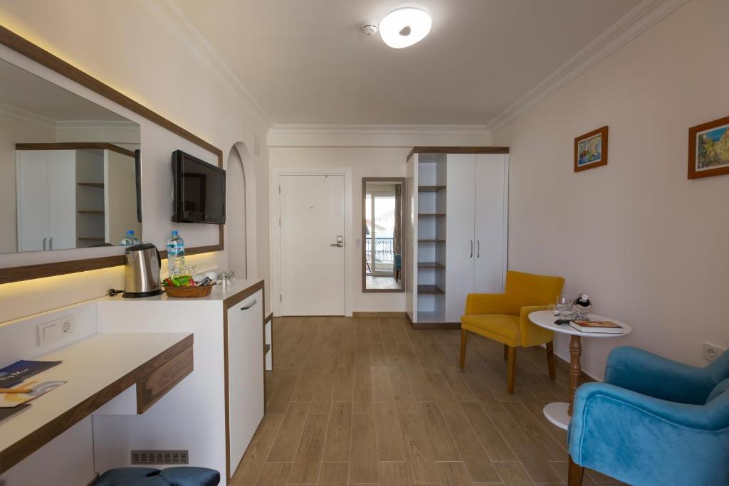 Family room deluxe 2+3/3+2