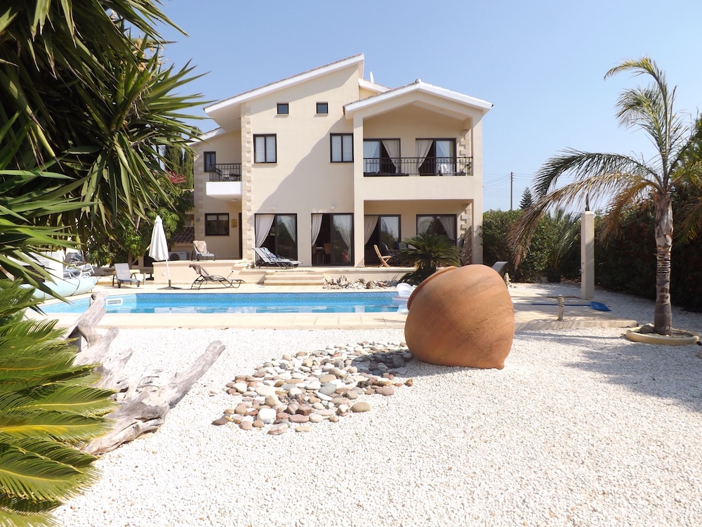 Bologna - Kouklia - Villa Private Heated Pool Sea Views- Sleeps6