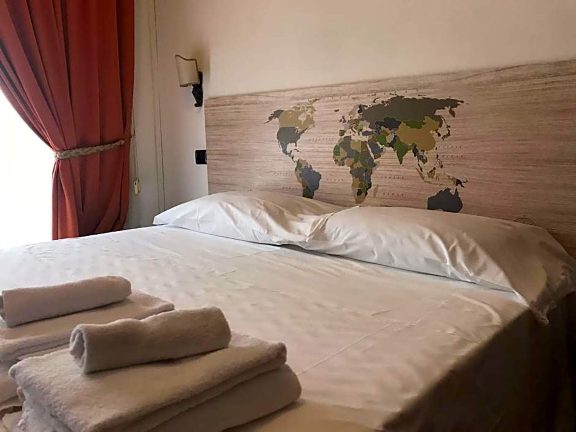 Milano - Fiumicino - EURO HOUSE INN airport