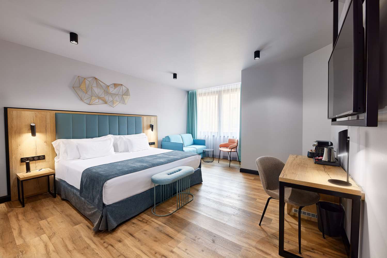 Deluxe Premium Triple Room