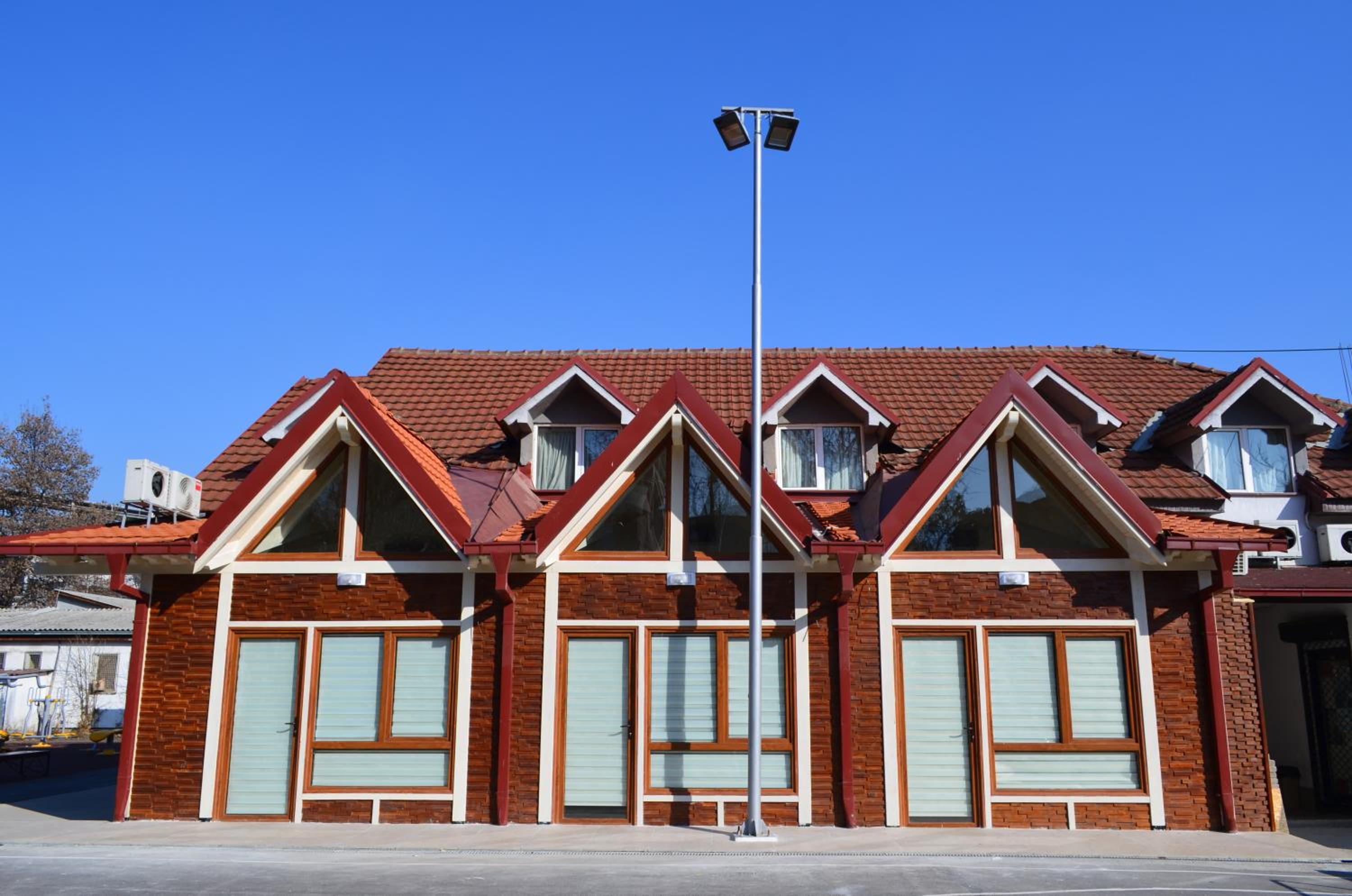 Milano - Skopje - Hotel Tomce Sofka