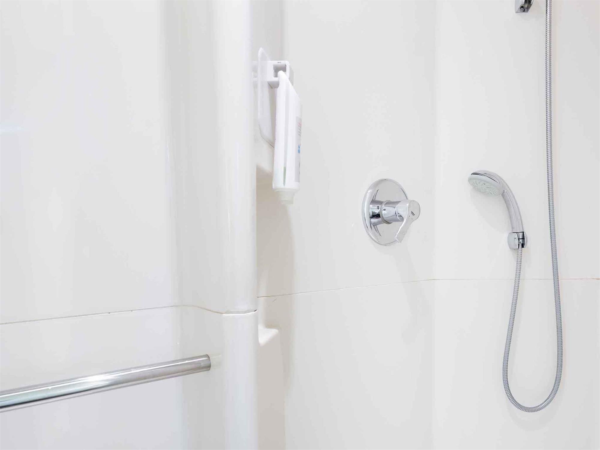 Ancona - Parigi - ibis budget Paris Porte De Montmartre