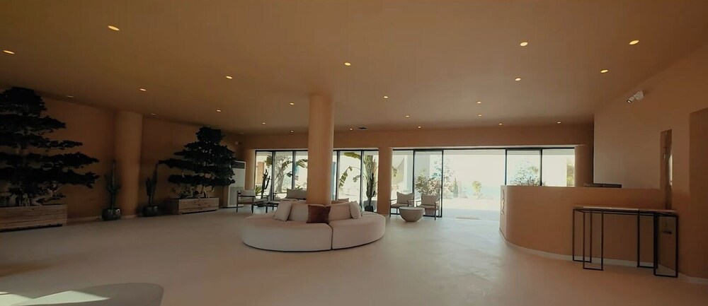 Bologna - Dhërmi - Drymades Inn Resort