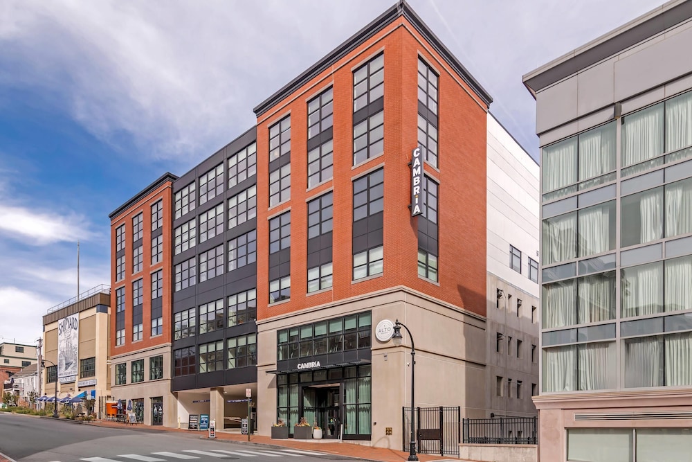 Cambria Hotel Portland Downtown Old Port