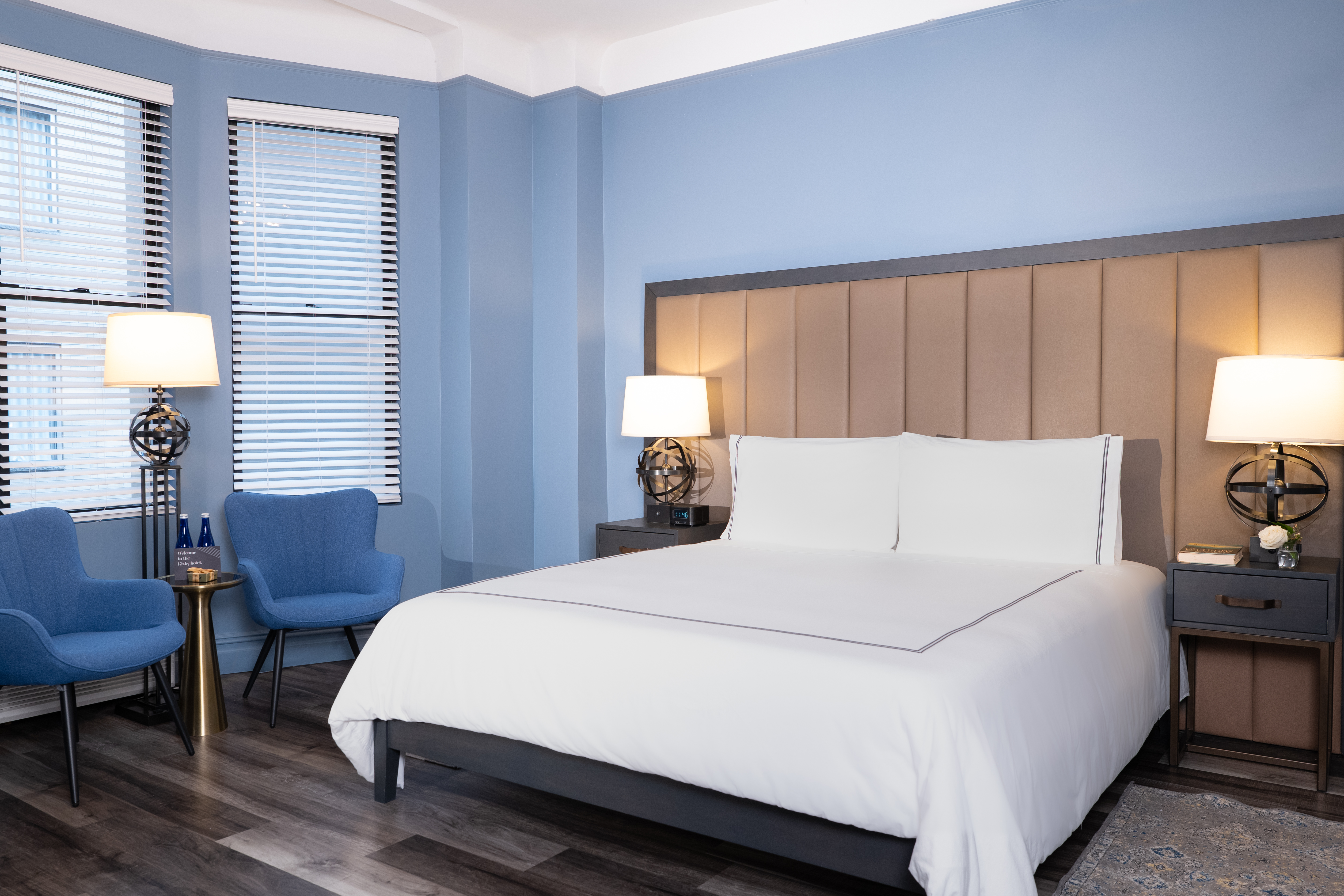 Lux king room 