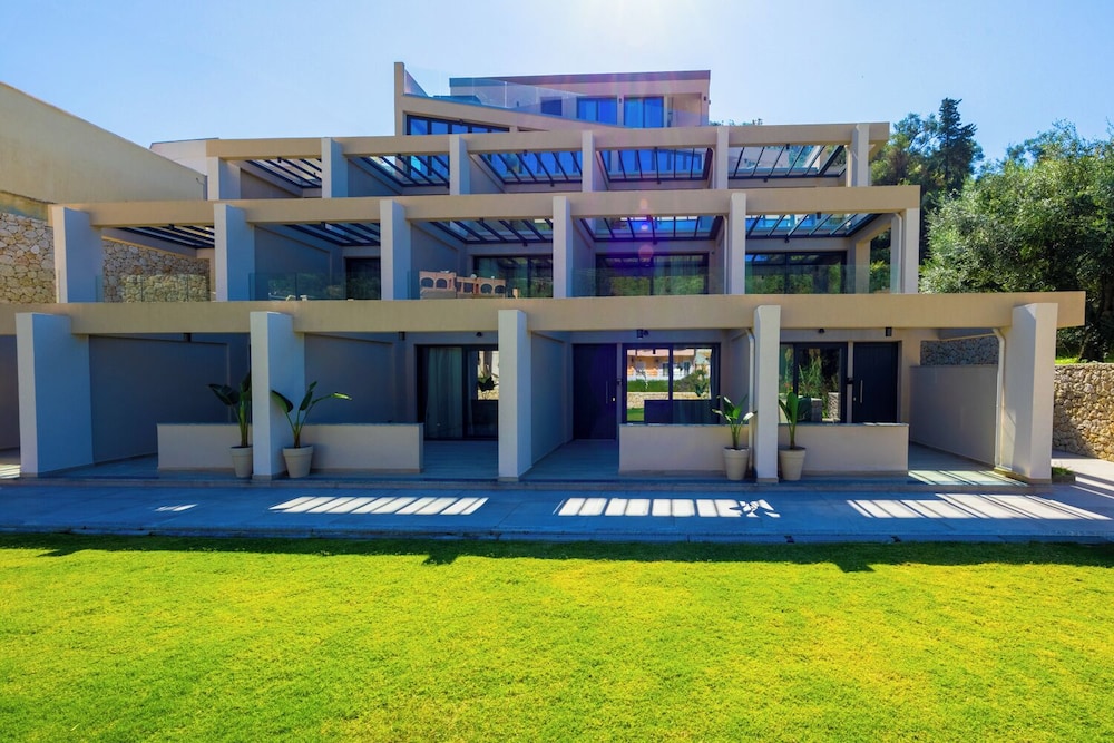 Bologna - Agios Ioannis (Corfu) - Nobile Boutique Hotel