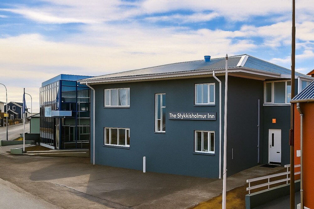 Milano - Stykkishólmur - The Stykkishólmur Inn