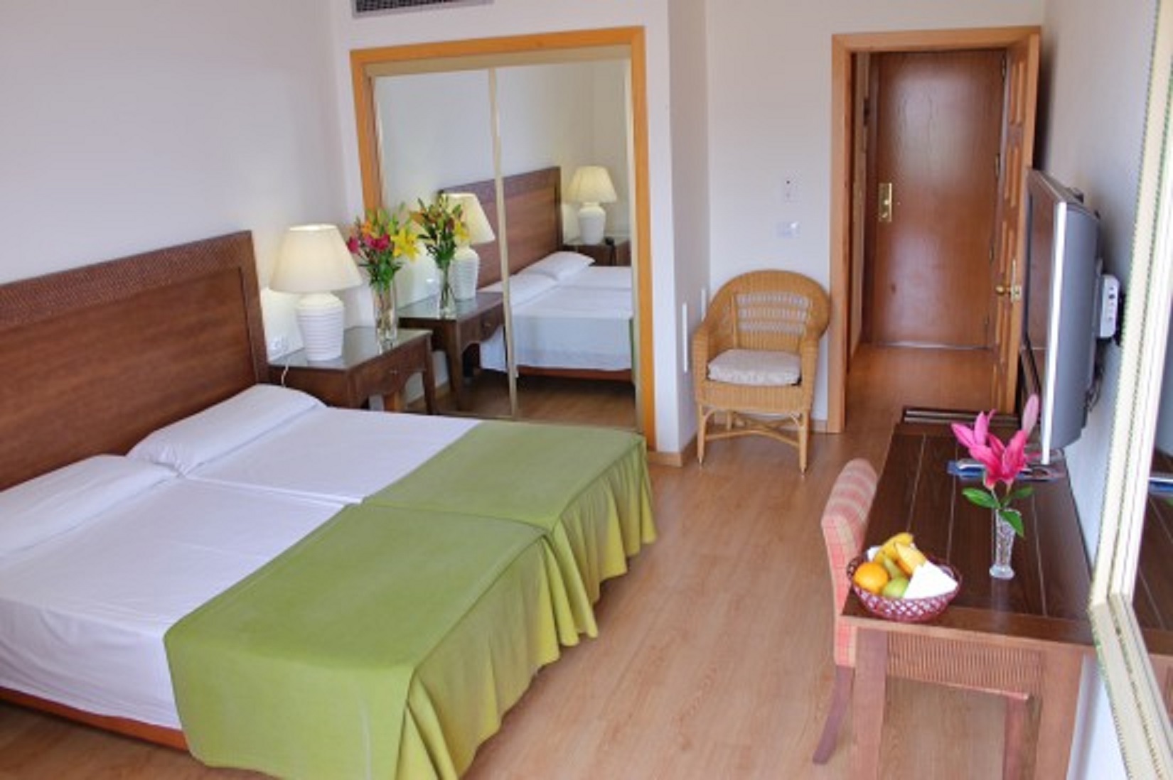 Bologna - Puerto de la Cruz - HC Hotel Magec