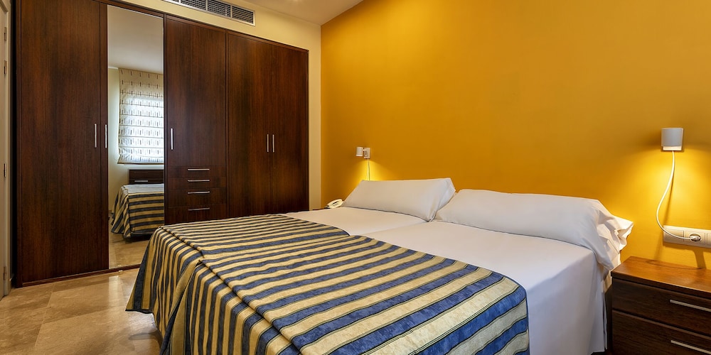 Ancona - Siviglia - Apartamentos Vértice Sevilla Aljarafe