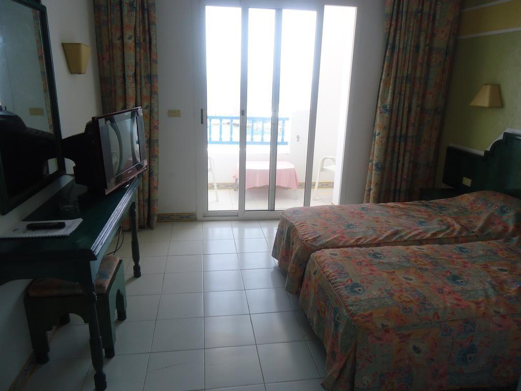 Bologna - Monastir - Hotel Mezri