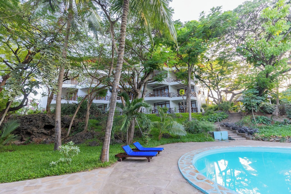 Bari - Malindi - Silver Rock Boutique Resort by Mokawa - Hotel & Apartments