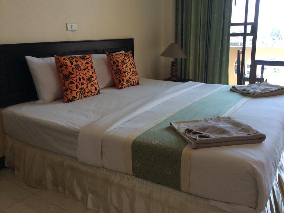 Milano - Kamala Beach - Surin Sunset Hotel - SHA