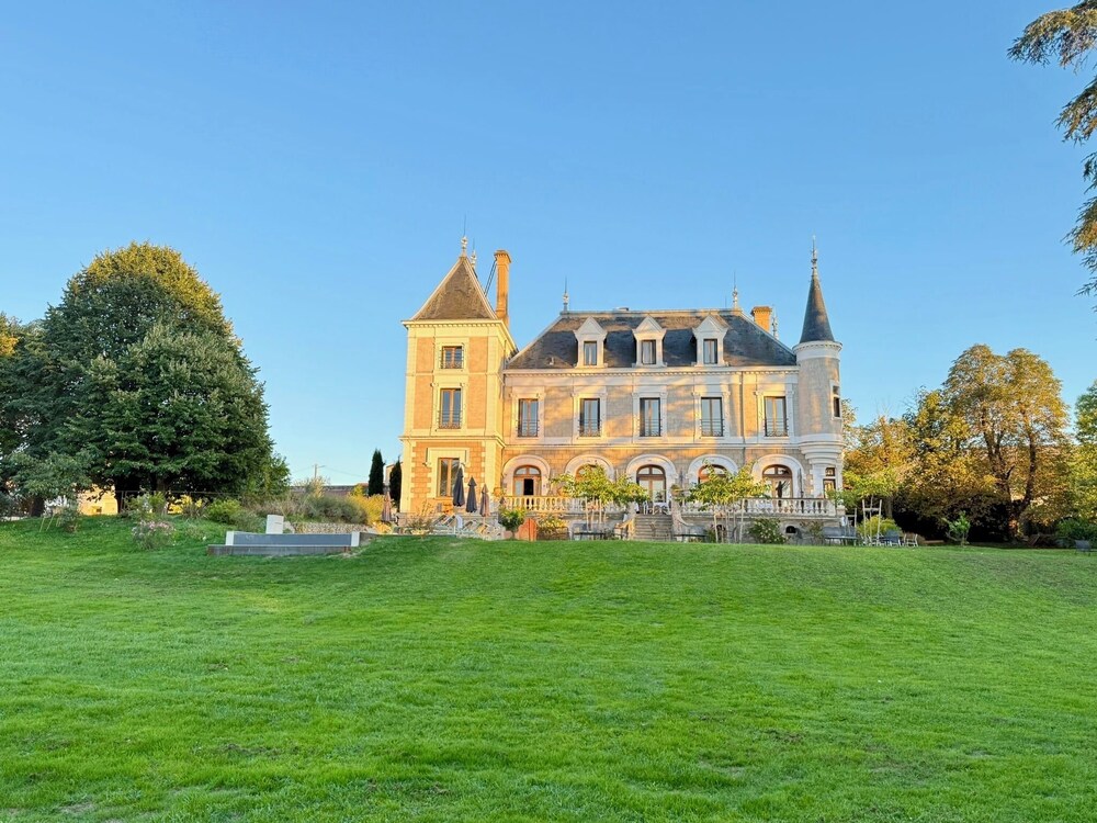 Saint-Romain-en-Jarez - Eclosion Château Hôtel & Restaurant