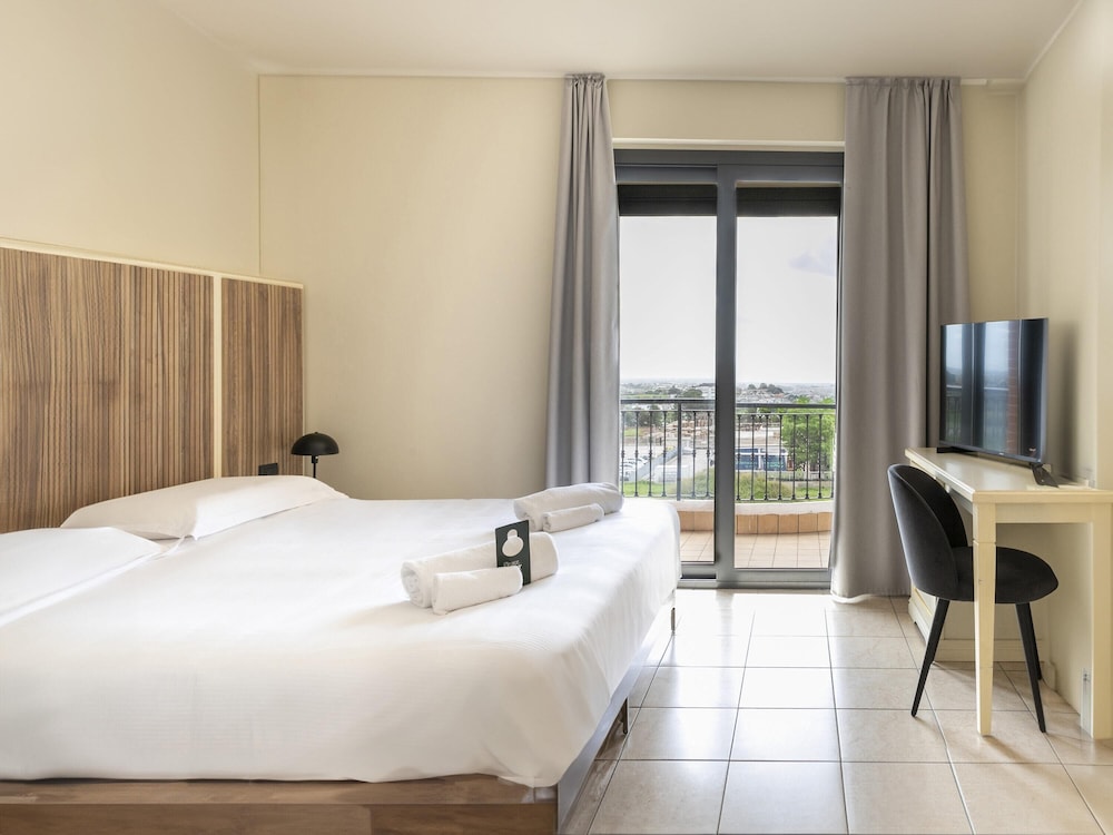 Catania - Pomezia - B&B HOTEL Pomezia Cortese