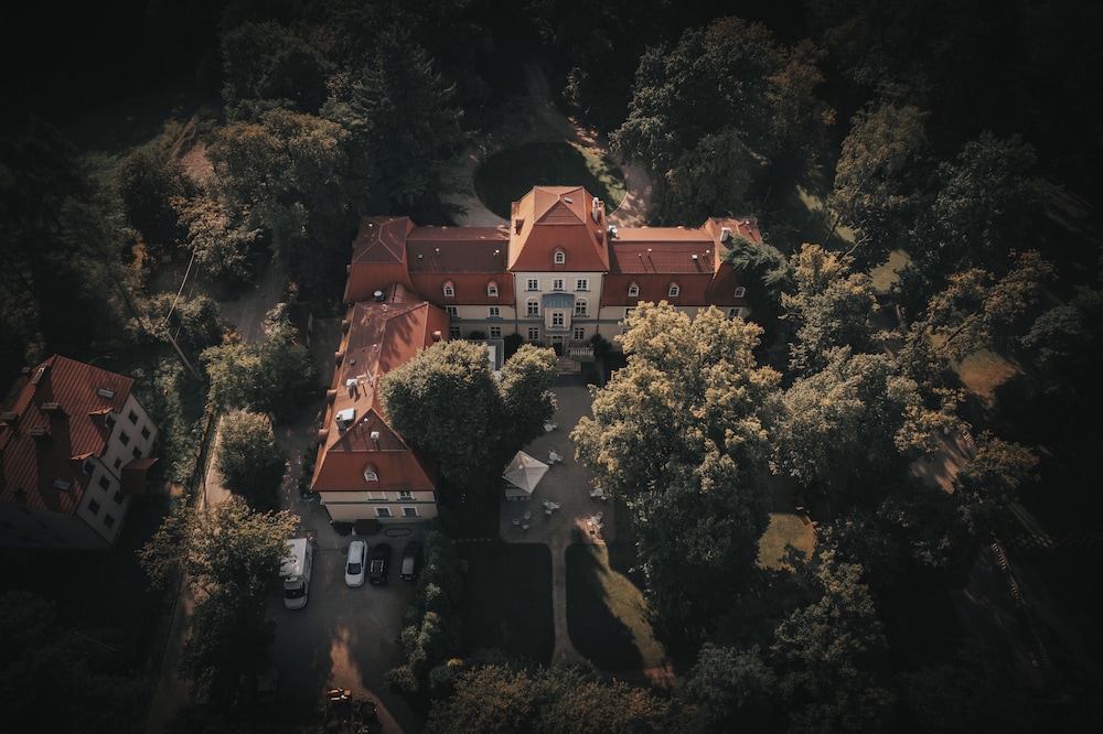 Dwór Sieraków