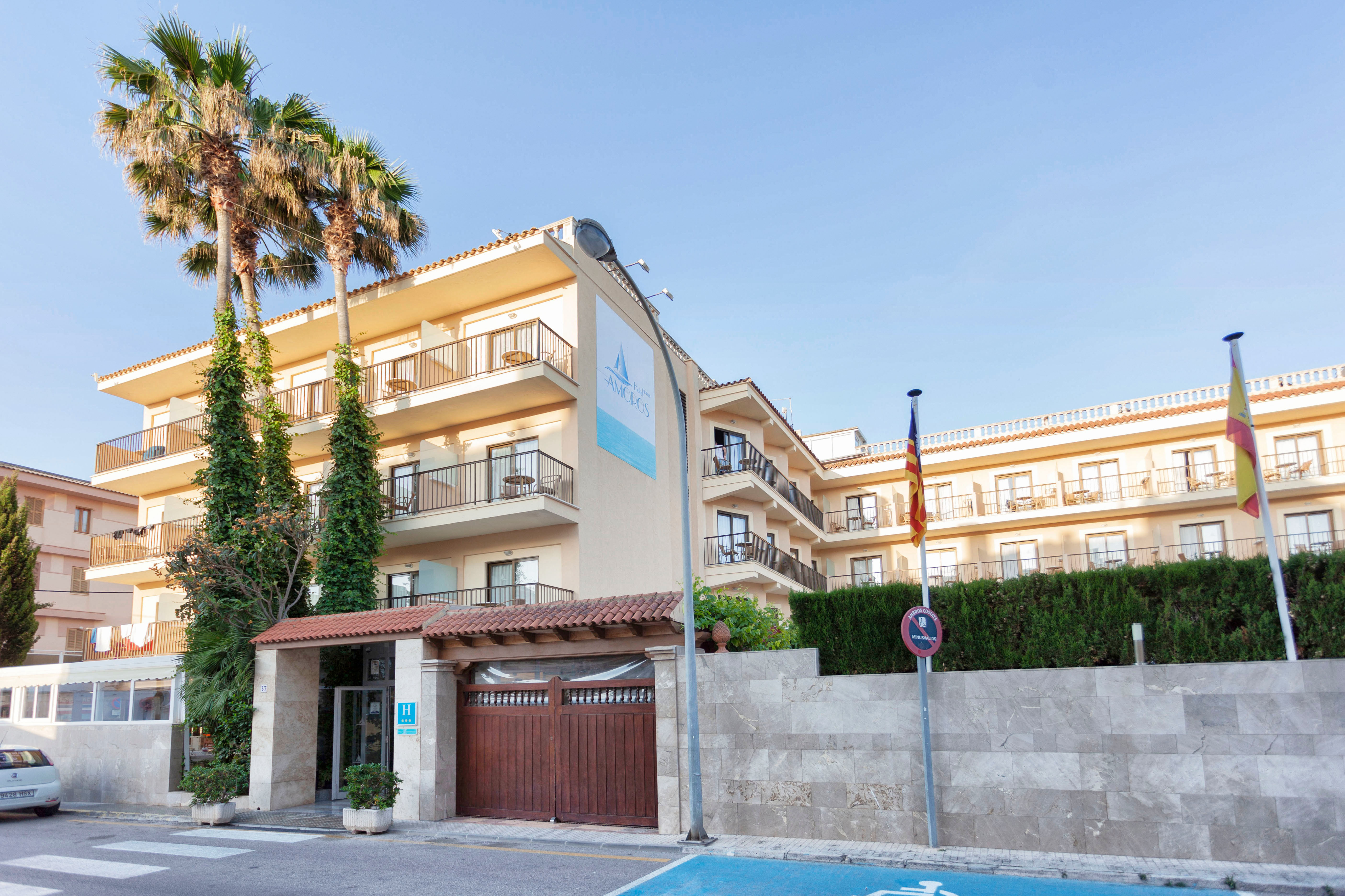 Genova - Cala Ratjada - Hotel Amoros